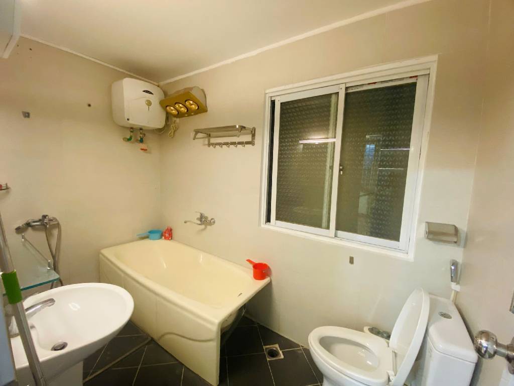 Bán nhà Quan Nhân - diện tích 56,3m2 6 tầng - Ngõ siêu nông - giá 10,6 tỷ