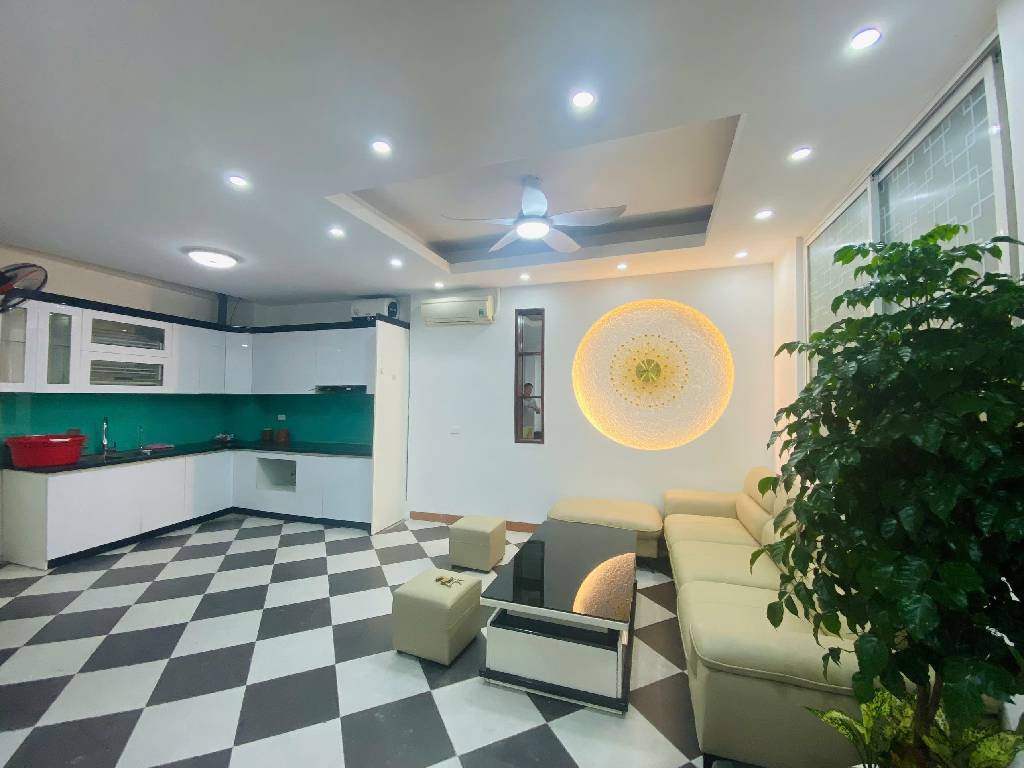 Bán nhà Quan Nhân - diện tích 56,3m2 6 tầng - Ngõ siêu nông - giá 10,6 tỷ