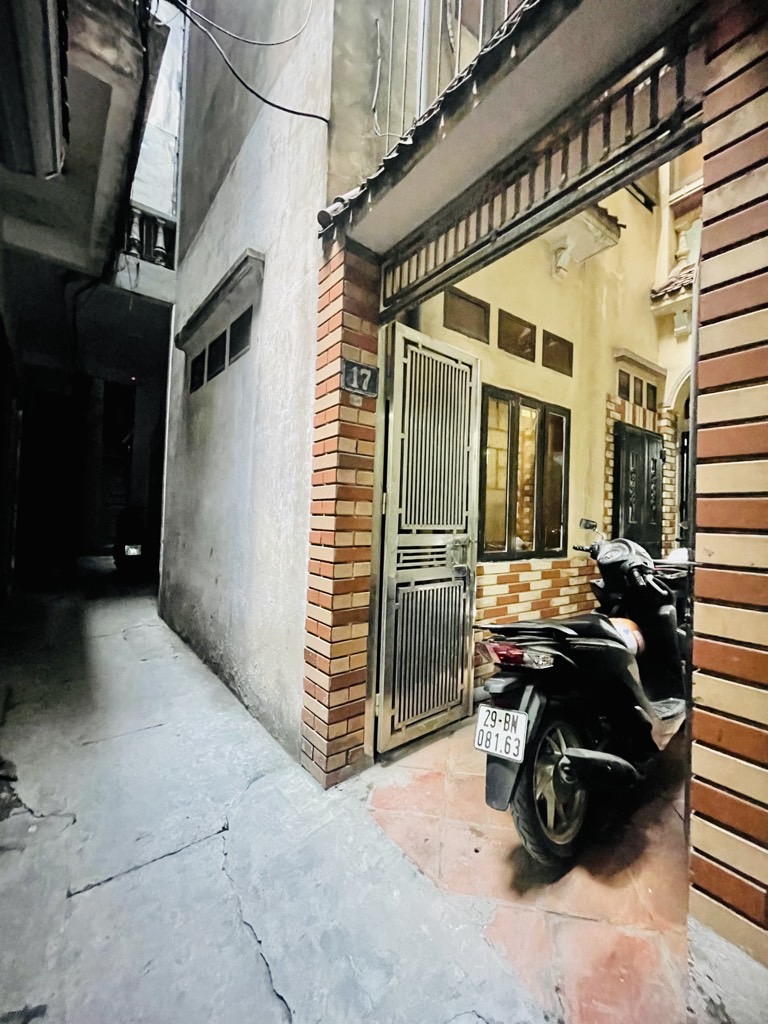 Bán nhà Trường Chinh - diện tích 50m2 3 tầng - Nhà cũ xây đã lâu, chủ mới về xây căn hộ dòng tiền - giá 9,3 tỷ