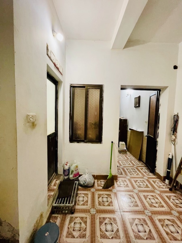 Bán nhà Trường Chinh - diện tích 50m2 3 tầng - Nhà cũ xây đã lâu, chủ mới về xây căn hộ dòng tiền - giá 9,3 tỷ