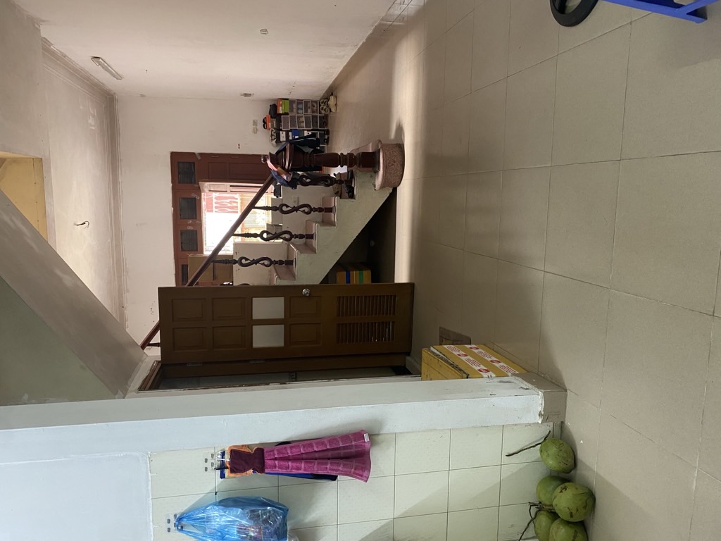 Bán nhà Định Công - diện tích 80m2 3 tầng - Nhà cũ bán đất tặng nhà - giá 24,2 tỷ