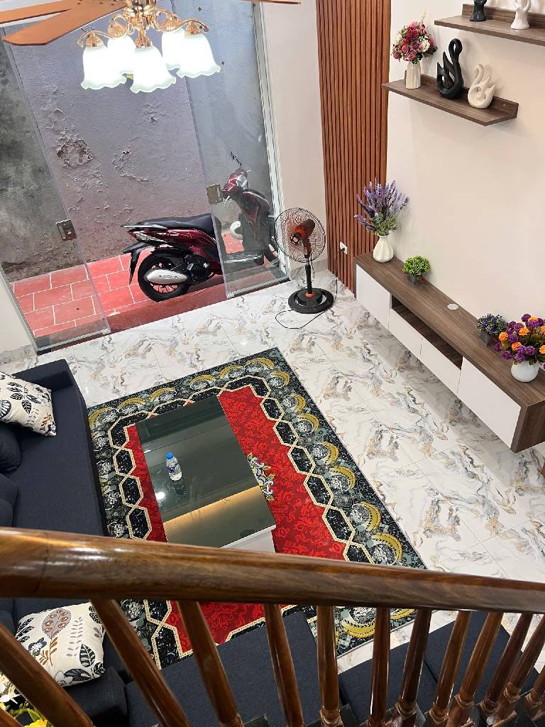 Bán nhà Vĩnh Hưng - diện tích 33.2m2 3 tầng - Căn góc, ô tô tránh - giá 4,5 tỷ