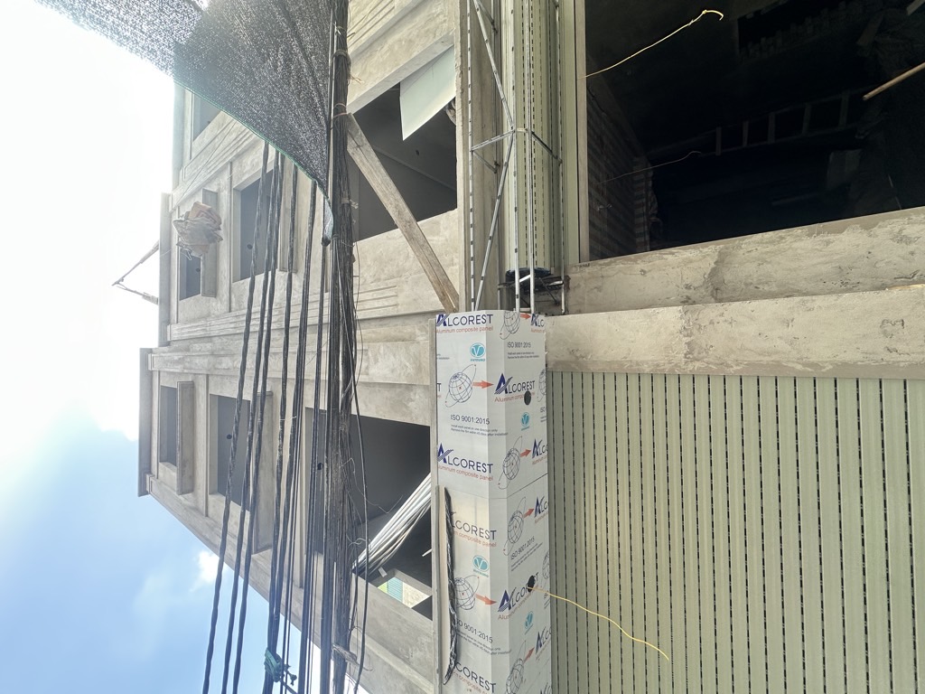 Bán nhà Vĩnh Hưng - diện tích 30m2 5 tầng - mặt ngõ ô tô - giá 9,7 tỷ