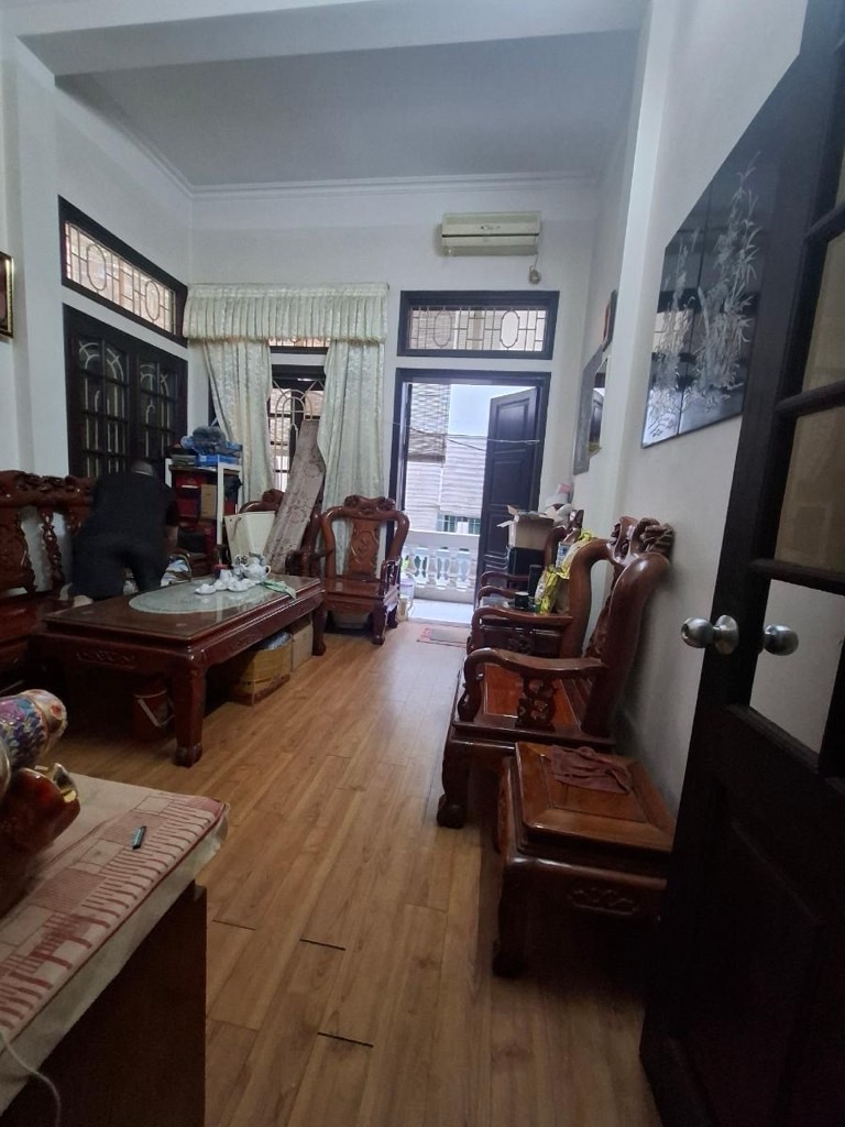 Bán nhà Lê Trọng Tấn - diện tích 60m2 5 tầng - Nhà lô góc, ô tô tránh - giá 19,8 tỷ