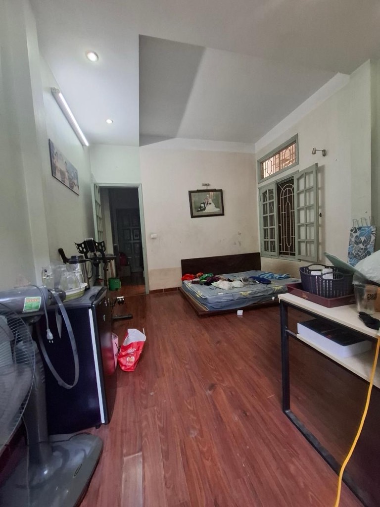 Bán nhà Lê Trọng Tấn - diện tích 60m2 5 tầng - Nhà lô góc, ô tô tránh - giá 19,8 tỷ