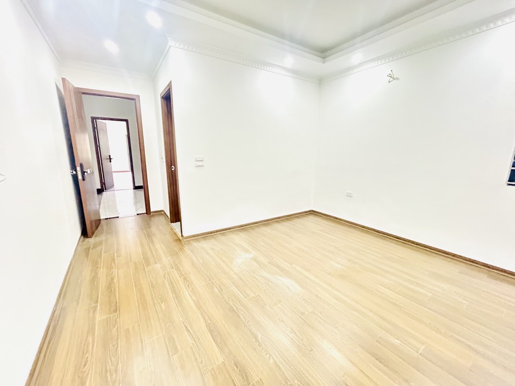 Bán nhà Tam Trinh - diện tích 63.6m2 5 tầng - Thang máy - giá 14 tỷ