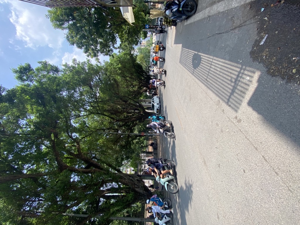 Bán nhà Quốc Tử Giám - diện tích 41.1m2 5 tầng - mặt phố đối diện Văn Miếu Quốc Tử Giám - giá 23 tỷ