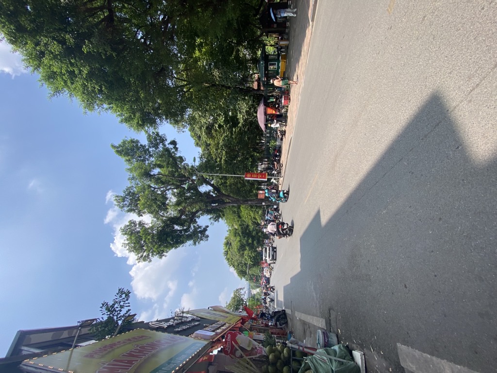 Bán nhà Quốc Tử Giám - diện tích 41.1m2 5 tầng - mặt phố đối diện Văn Miếu Quốc Tử Giám - giá 23 tỷ