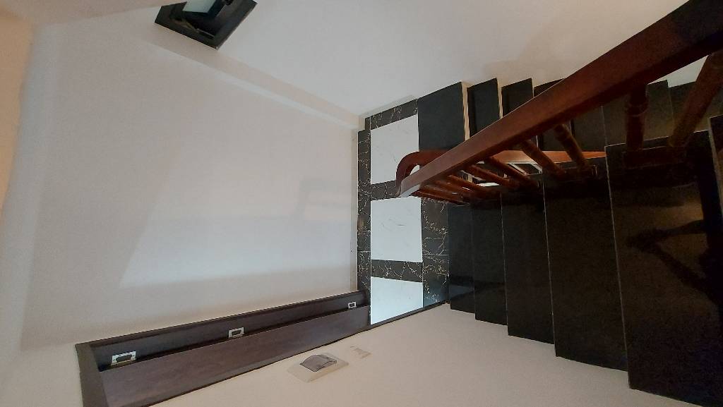 Bán nhà Bùi Xương Trạch - diện tích 30m2 6 tầng - Nhà đẹp mới như khách sạn - giá 8,6 tỷ