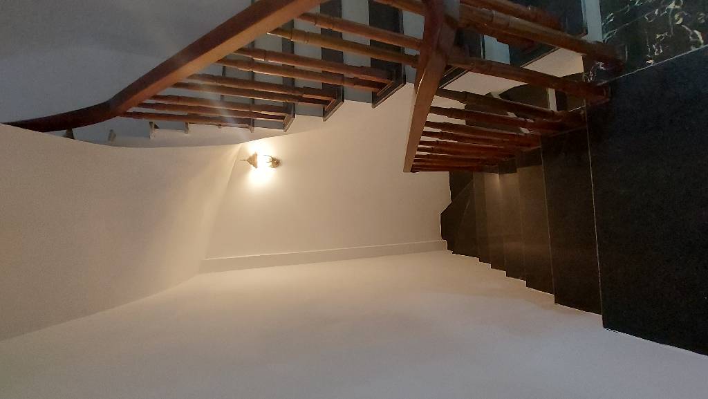 Bán nhà Bùi Xương Trạch - diện tích 30m2 6 tầng - Nhà đẹp mới như khách sạn - giá 8,6 tỷ