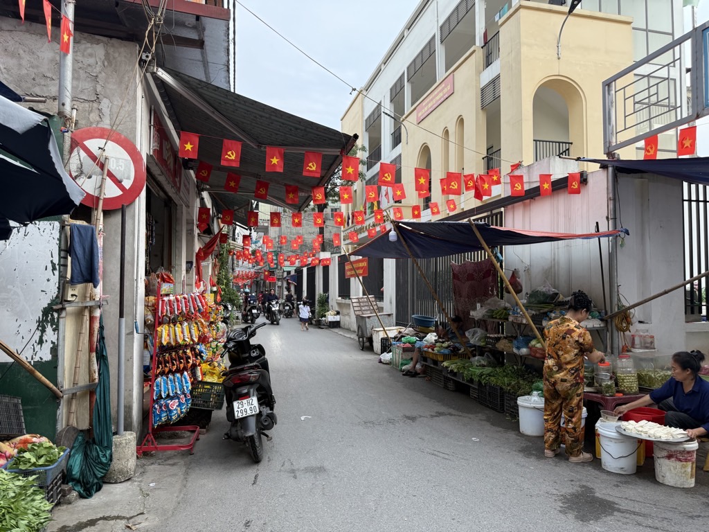 Bán nhà Sở Thượng - diện tích 59m2 2 tầng - Ô TÔ - KINH DOANH - giá 12,9 tỷ