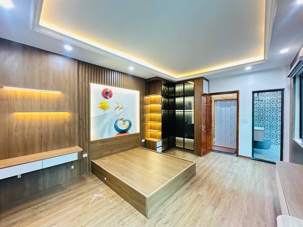 Bán nhà Phố chợ Khâm Thiên - diện tích 35m2 6 tầng - Nhà đẹp thang máy - giá 9,95 tỷ