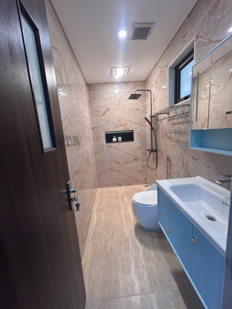 Bán nhà Mai Động - diện tích 33,7m2 6 tầng - Lô góc, thang máy - giá 14,5 tỷ