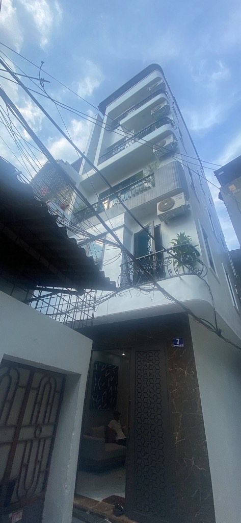 Bán nhà Mai Động - diện tích 33,7m2 6 tầng - Lô góc, thang máy - giá 14,5 tỷ