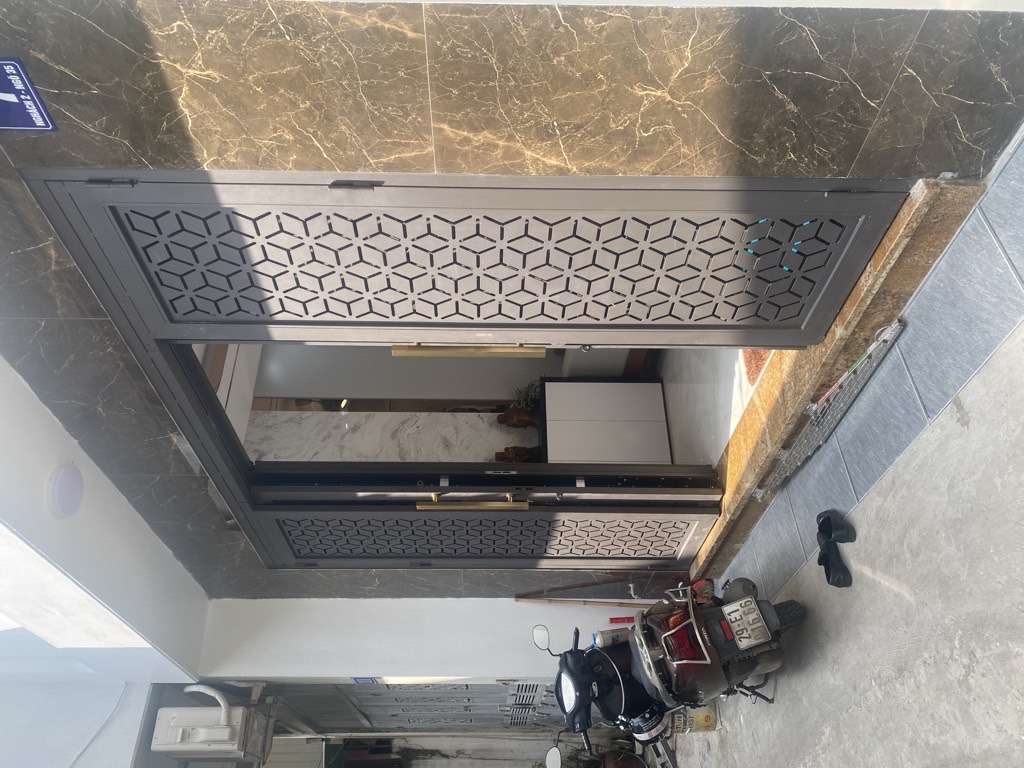 Bán nhà Mai Động - diện tích 33,7m2 6 tầng - Lô góc, thang máy - giá 14,5 tỷ