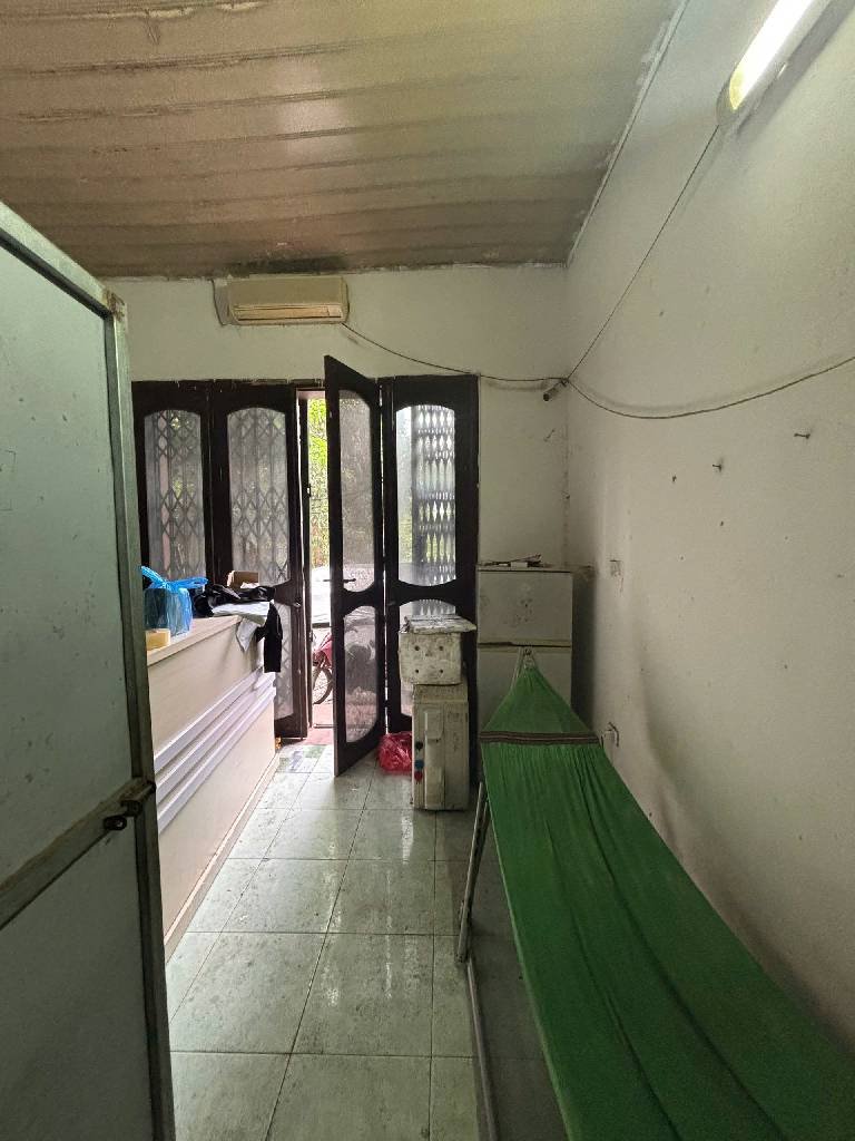 Bán nhà Trường Chinh - diện tích 36m2 1 tầng - mặt ngõ to 2 chiều ô tô tránh kinh doanh - giá 5,4 tỷ