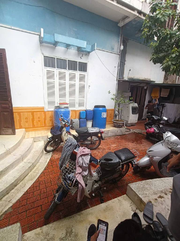 Bán nhà Nguyễn Khoái - diện tích 212.3m2 2 tầng - vị trí đẹp - giá 23,5 tỷ