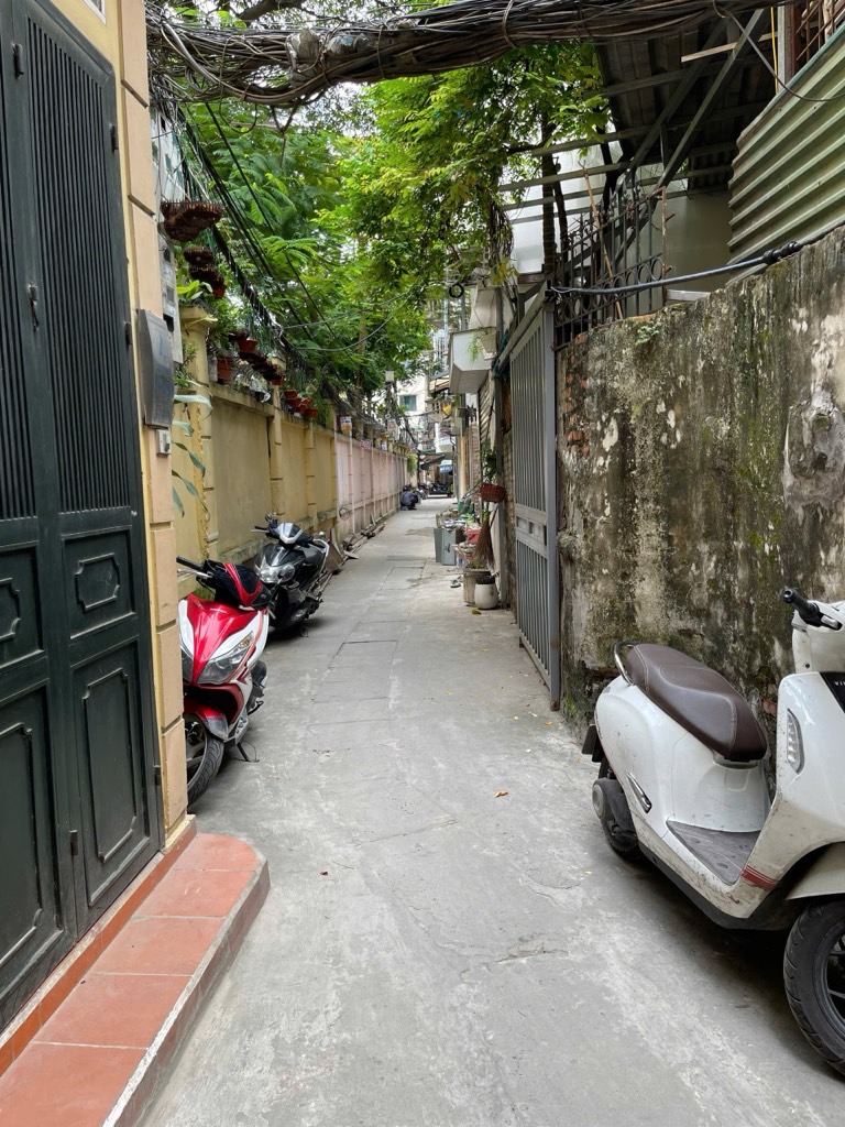 Bán nhà Nguyễn Văn Viên - diện tích 33,3m2 5 tầng - Lô góc - giá 8,8 tỷ