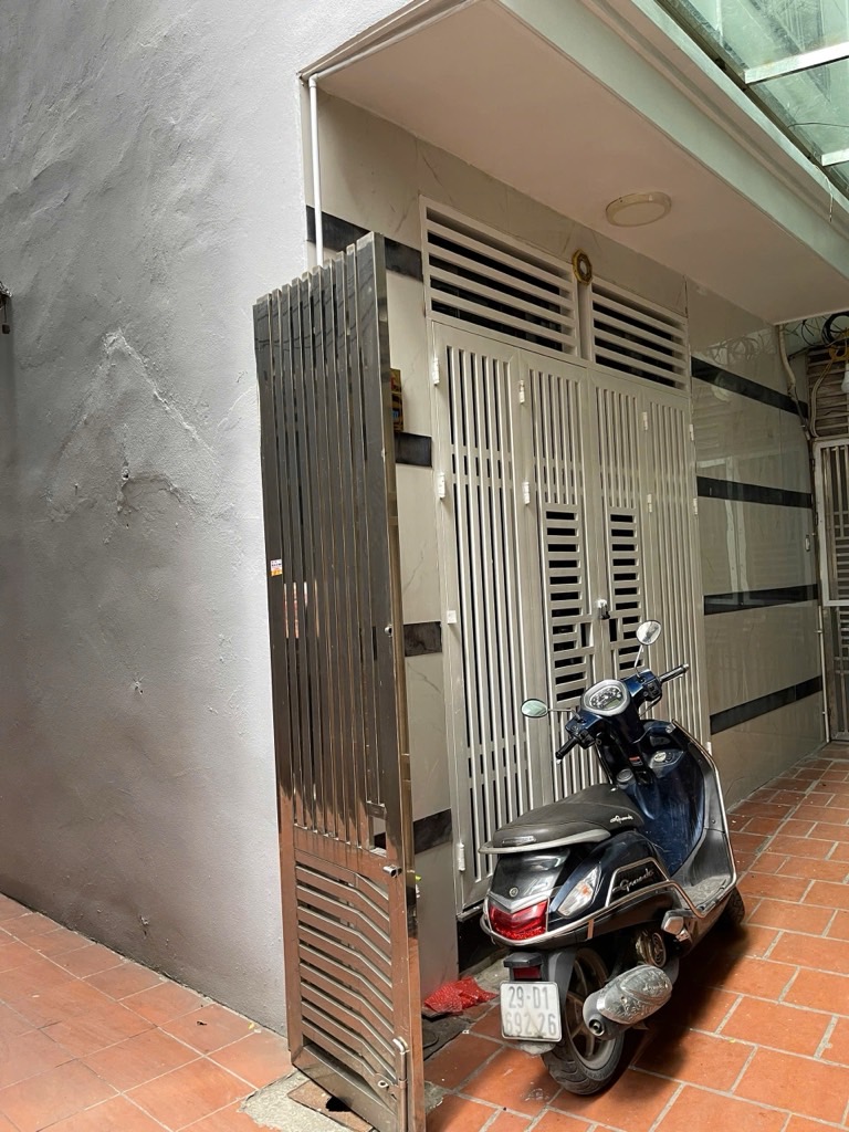 Bán nhà Nguyễn Văn Viên - diện tích 33,3m2 5 tầng - Lô góc - giá 8,8 tỷ