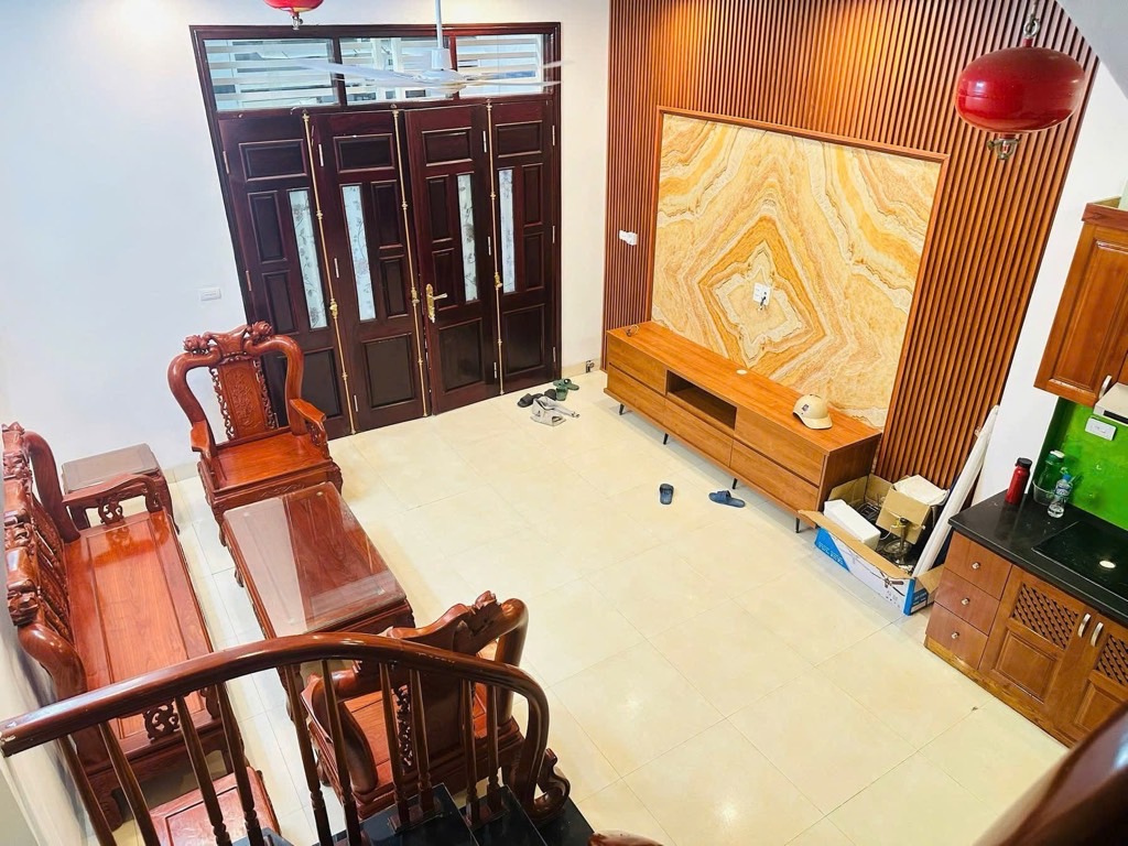 Bán nhà Nguyễn Văn Viên - diện tích 33,3m2 5 tầng - Lô góc - giá 8,8 tỷ