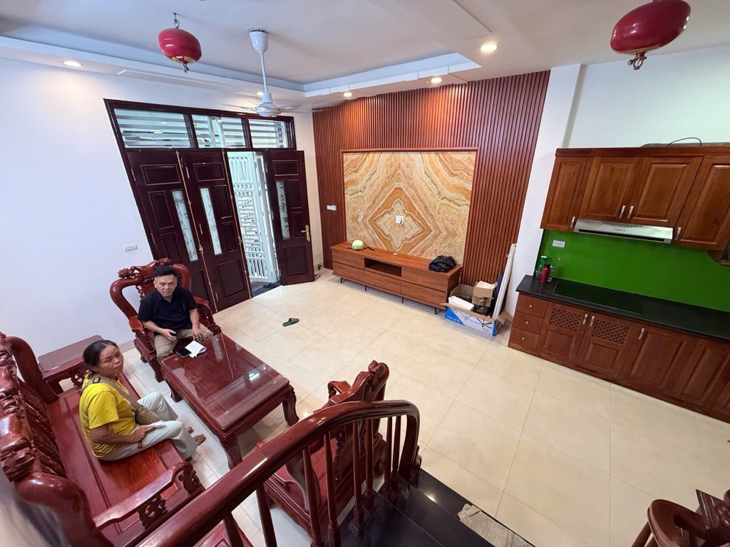 Bán nhà Nguyễn Văn Viên - diện tích 33,3m2 5 tầng - Lô góc - giá 8,8 tỷ