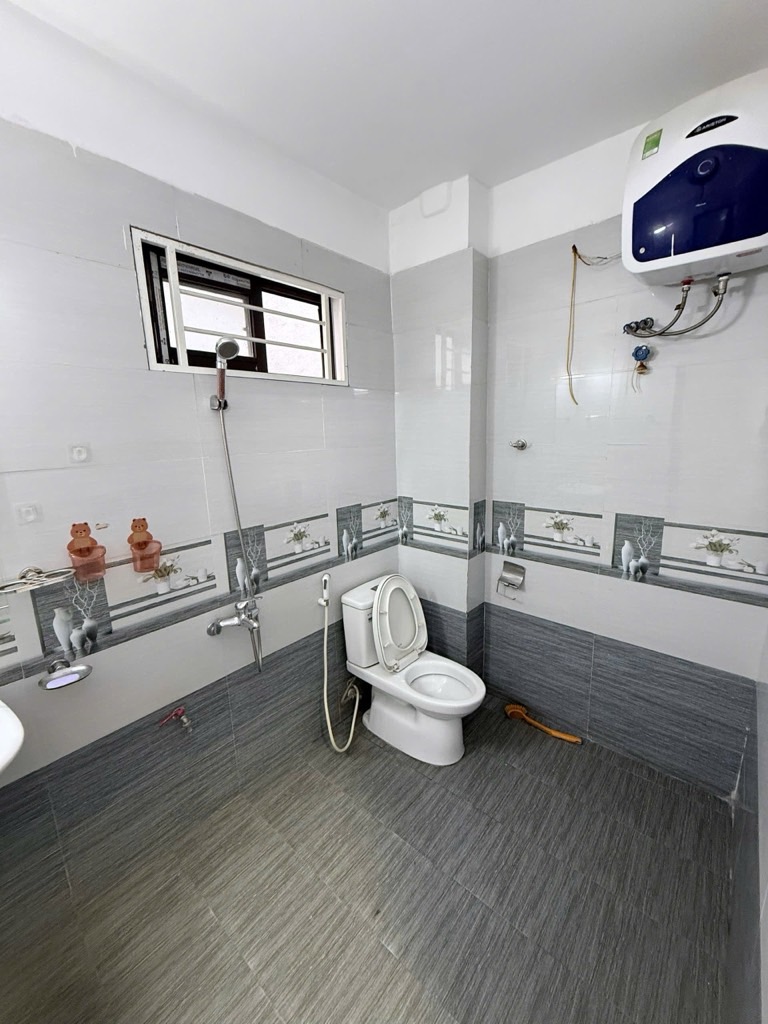 Bán nhà Nguyễn Văn Viên - diện tích 33,3m2 5 tầng - Lô góc - giá 8,8 tỷ