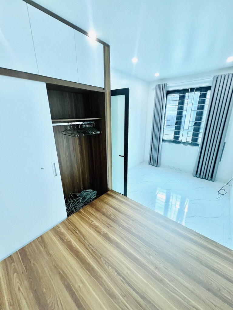 Bán nhà Đông Thiên - diện tích 21m2 3 tầng - Nhà đẹp hiếm có - giá 2,6 tỷ