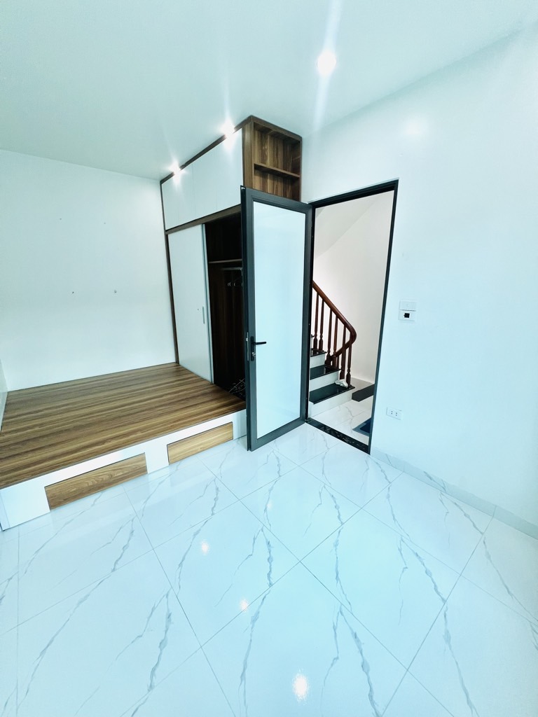 Bán nhà Đông Thiên - diện tích 21m2 3 tầng - Nhà đẹp hiếm có - giá 2,6 tỷ