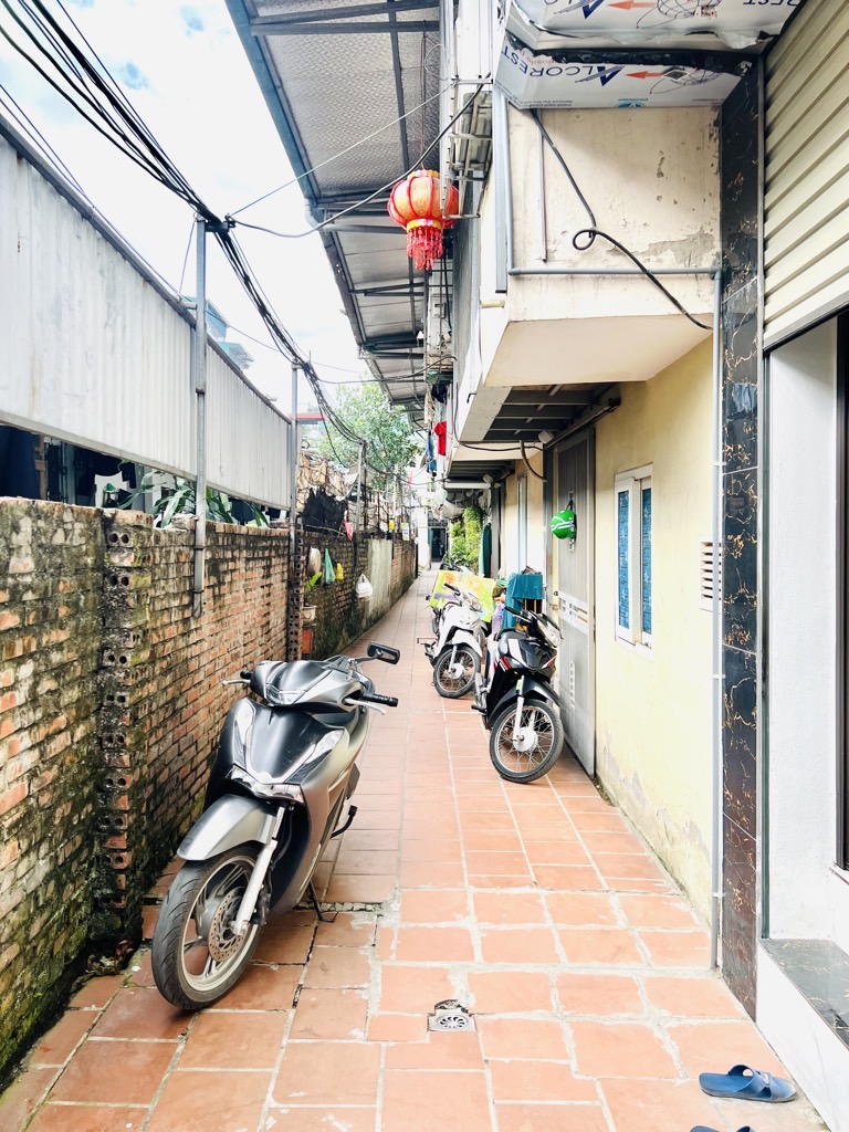 Bán nhà Đông Thiên - diện tích 21m2 3 tầng - Nhà đẹp hiếm có - giá 2,6 tỷ