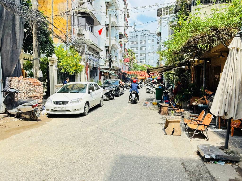 Bán nhà Ngõ yên thế - diện tích 51m2 2 tầng - ô tô đỗ cửa - giá 15,5 tỷ