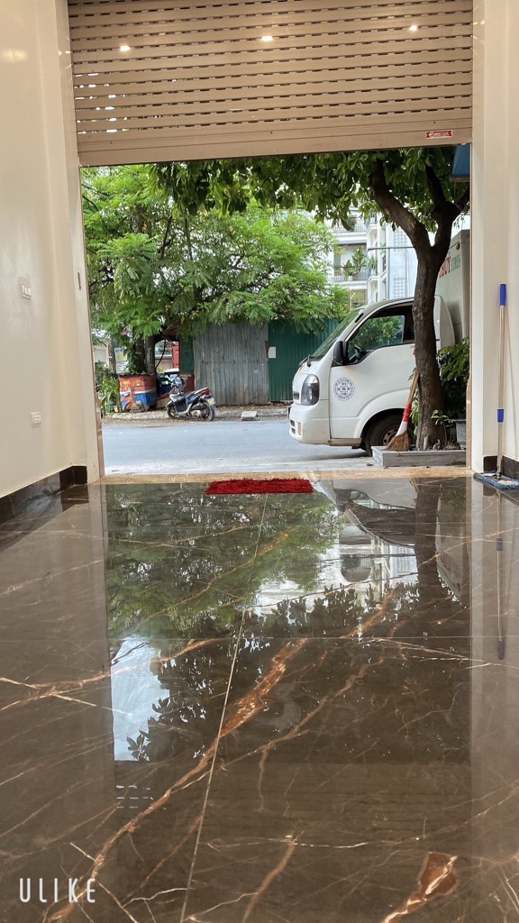 Bán nhà Tây Kết - diện tích 43m2 5 tầng - Ô tô vào nhà - giá 13,9 tỷ