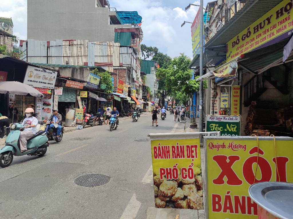 Bán nhà Trương Định - diện tích 57,5m2 2 tầng - phù hợp xây CCMN - giá 9,2 tỷ