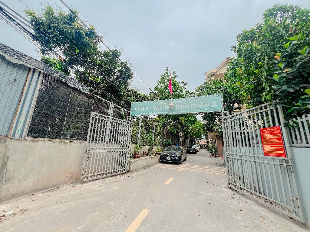 Bán nhà Nguyễn Khoái - diện tích 48.3m2 5 tầng - Ô tô tránh - giá 9,8 tỷ