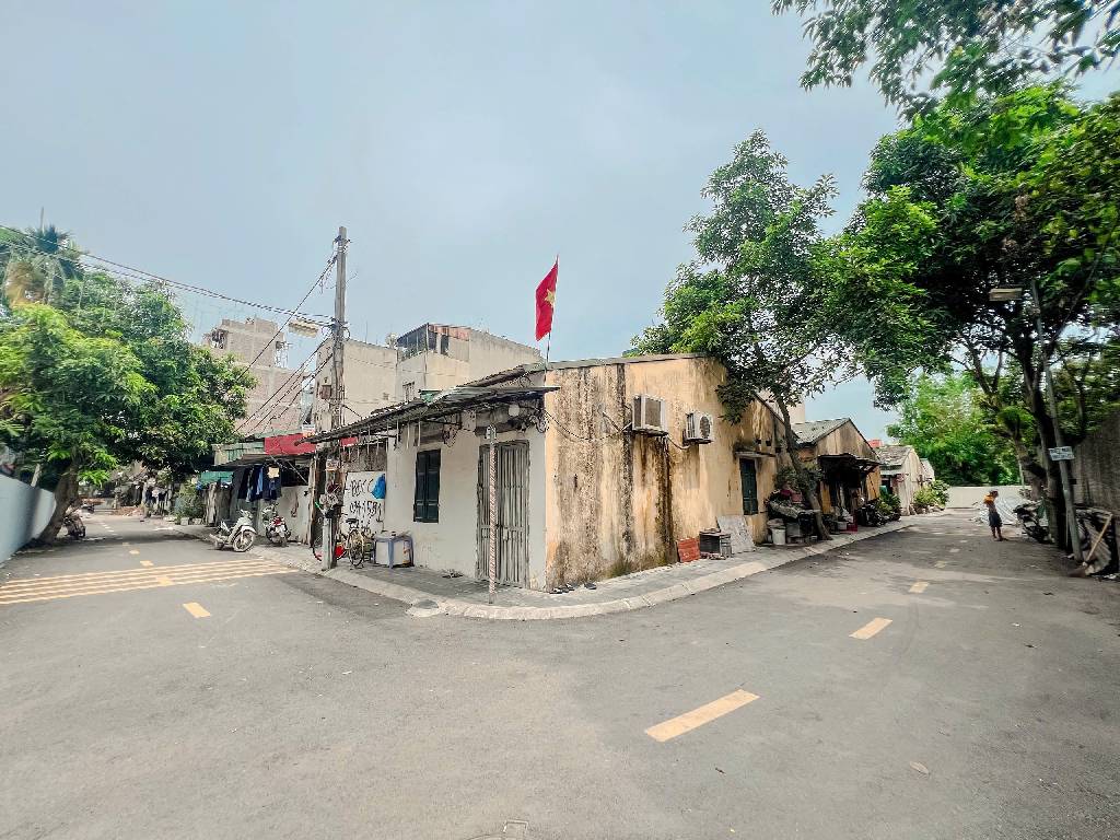 Bán nhà Nguyễn Khoái - diện tích 48.3m2 5 tầng - Ô tô tránh - giá 9,8 tỷ