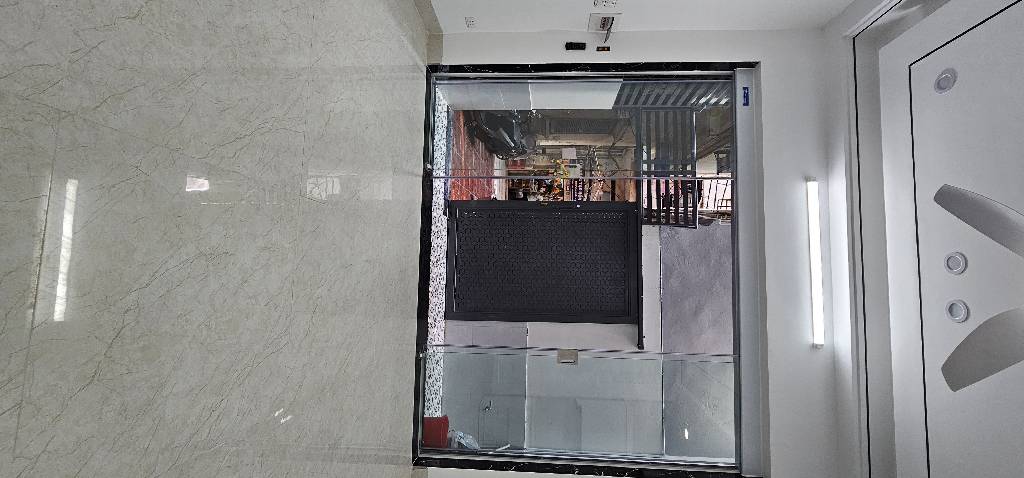 Bán nhà Chợ Khâm Thiên - diện tích 29,8m2 5 tầng - Ngõ thông ô tô - giá 8,5 tỷ