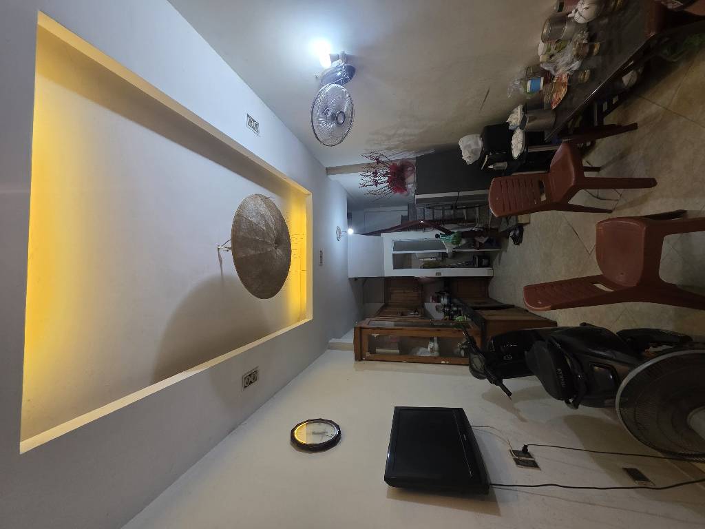 Bán nhà Lê Quý Đôn - diện tích 24.3m2 5 tầng - SIÊU HIẾM - giá 7,9 tỷ