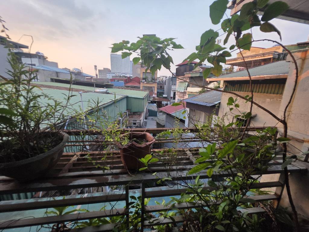 Bán nhà Lê Quý Đôn - diện tích 24.3m2 5 tầng - SIÊU HIẾM - giá 7,9 tỷ