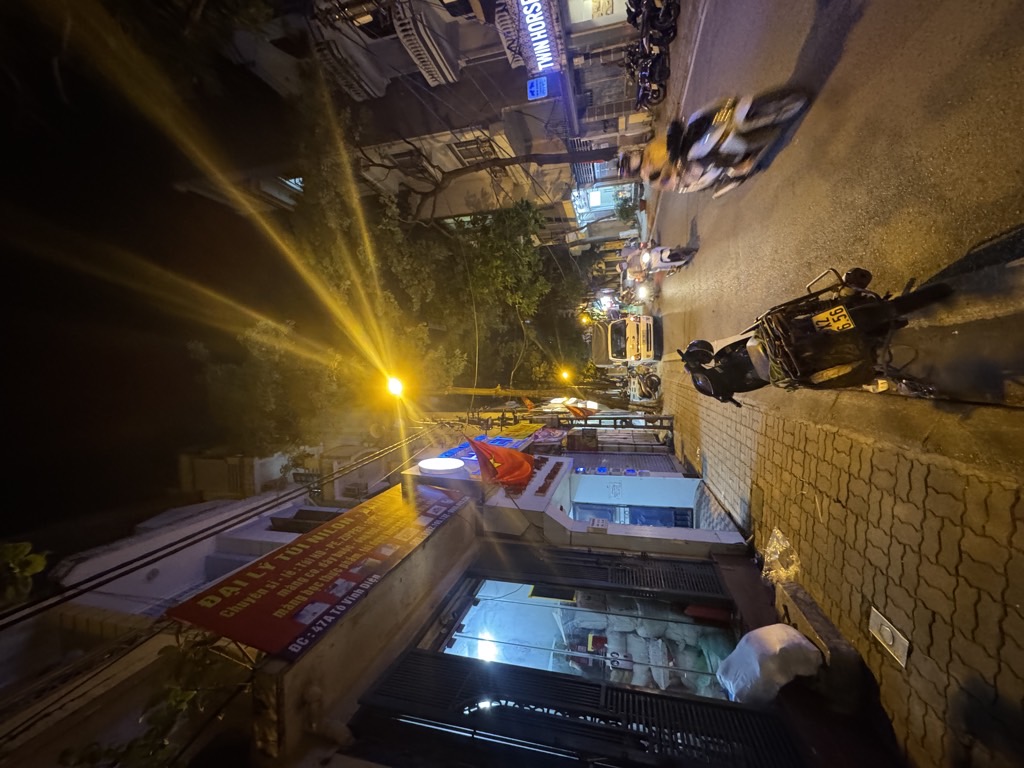 Bán nhà Tô Vĩnh Diện - diện tích 52.6m2 4 tầng - Mặt phố VIP Thanh Xuân - giá 22,5 tỷ