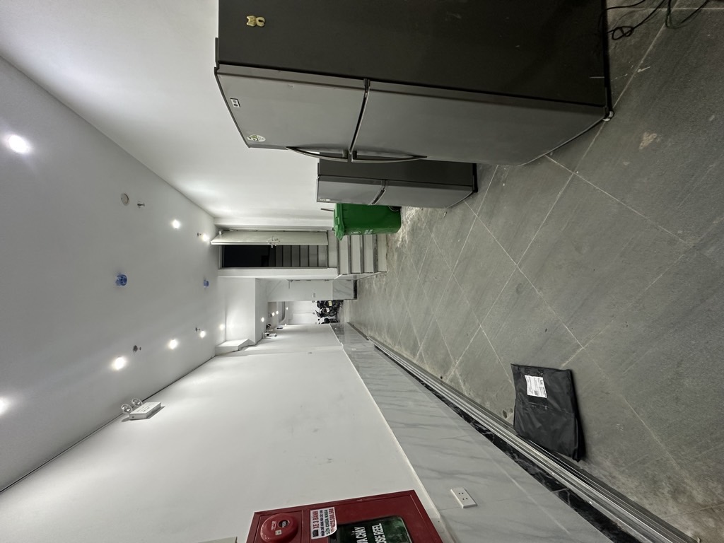 Bán nhà Vũ Tông Phan - diện tích 62m2 6 tầng - Ô TÔ QUA NHÀ - giá 16,28 tỷ