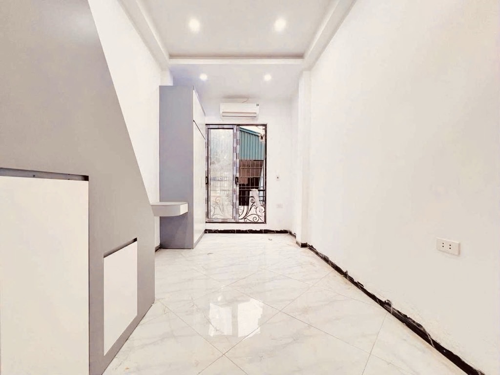 Bán nhà Vũ Tông Phan - diện tích 62m2 6 tầng - Ô TÔ QUA NHÀ - giá 16,28 tỷ