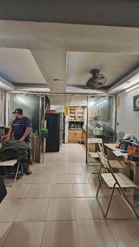 Bán nhà Lĩnh Nam - diện tích 30.6m2 6 tầng - Gần ô tô - giá 7,5 tỷ