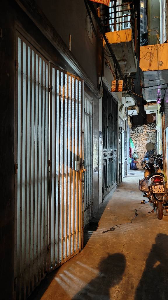 Bán nhà Lĩnh Nam - diện tích 30.6m2 6 tầng - Gần ô tô - giá 7,5 tỷ