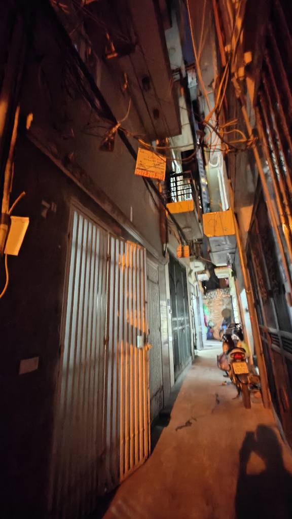 Bán nhà Lĩnh Nam - diện tích 30.6m2 6 tầng - Gần ô tô - giá 7,5 tỷ