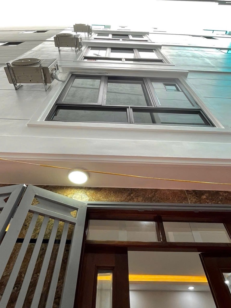 Bán nhà Khương Hạ - diện tích 35m2 5 tầng - Nhà còn mới - giá 9,5 tỷ