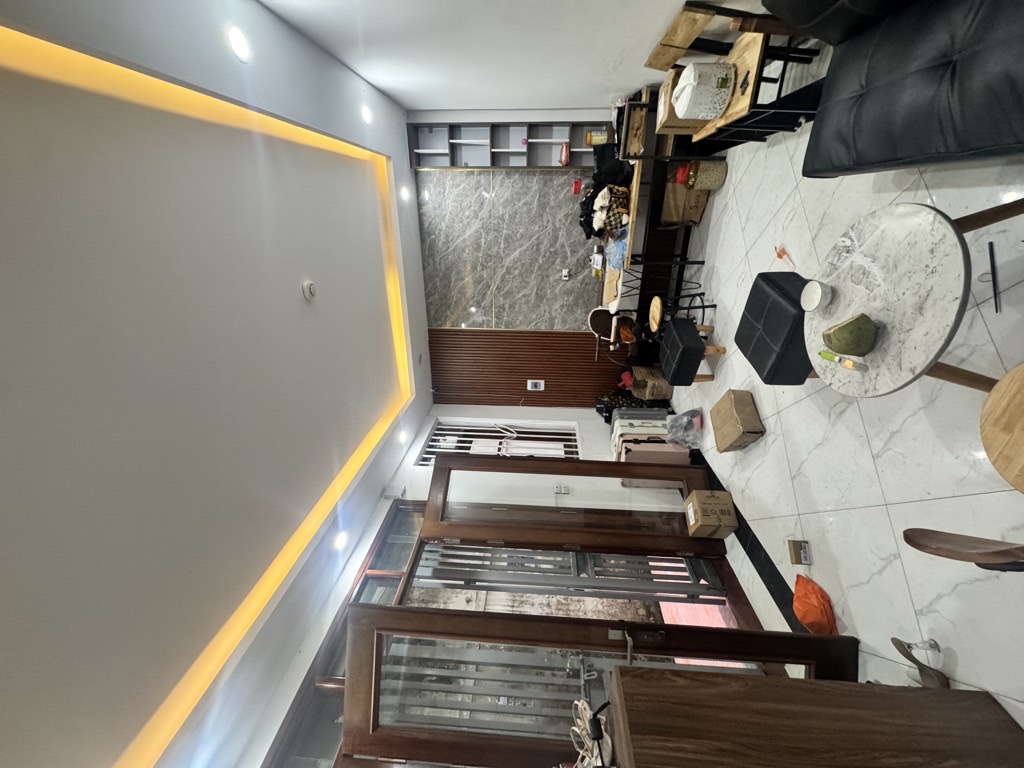 Bán nhà Khương Hạ - diện tích 35m2 5 tầng - Nhà còn mới - giá 9,5 tỷ