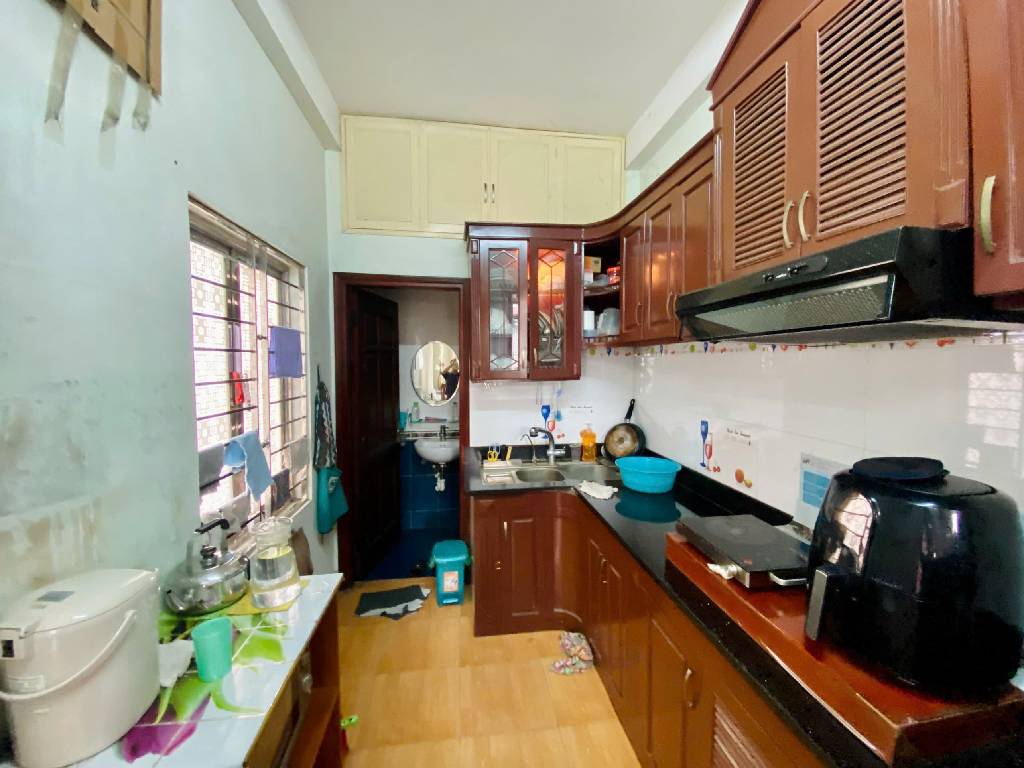 Bán nhà Nguyễn Đức Cảnh - diện tích 48m2 5 tầng - LÔ GÓC - KINH DOANH - giá 9,9 tỷ