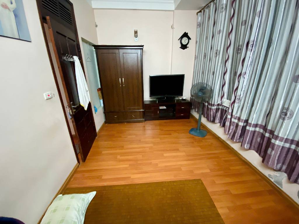 Bán nhà Nguyễn Đức Cảnh - diện tích 48m2 5 tầng - LÔ GÓC - KINH DOANH - giá 9,9 tỷ