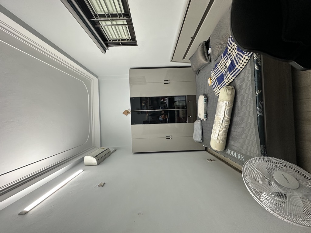 Bán nhà Đông Thiên - diện tích 73.9m2 2 tầng - gần phố dân xây khung cột - giá 9,5 tỷ