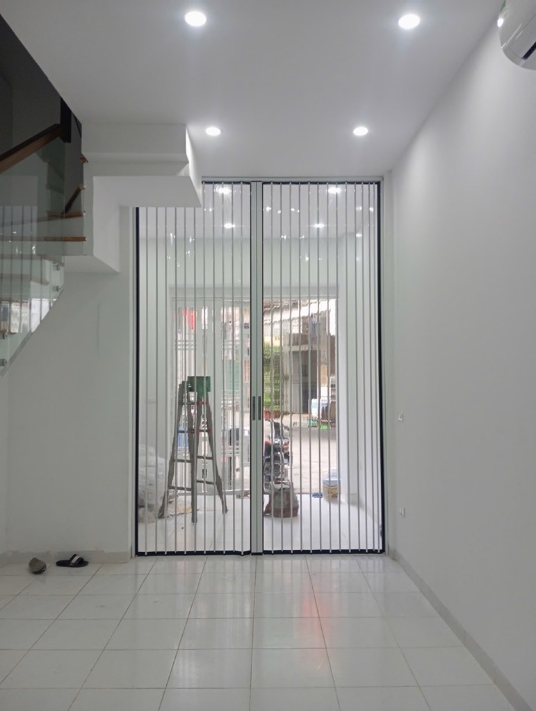 Bán nhà Khu TT Hồng Hà - diện tích 16,1m2 3 tầng - Lô góc, ô tô đỗ cửa - giá 7,3 tỷ