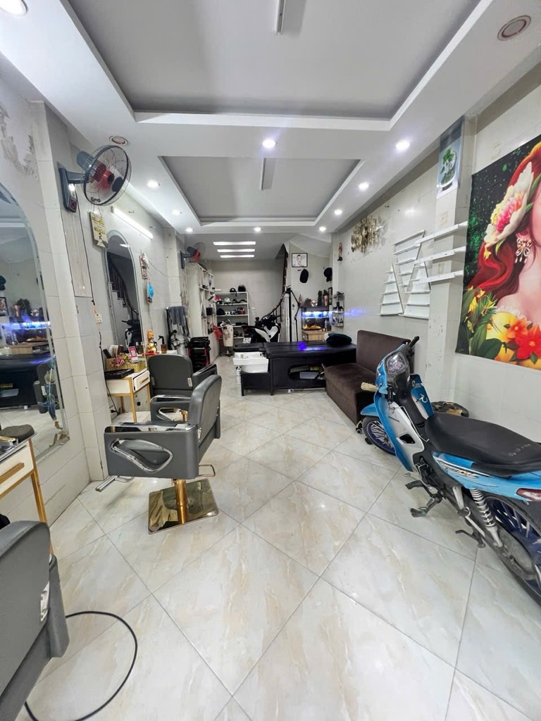 Bán nhà Lĩnh Nam - diện tích 35m2 5 tầng - Ô TÔ TRÁNH - giá 11,3 tỷ